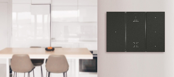 Bticino Living International plaque 3 modules acier brossé L4803ACS